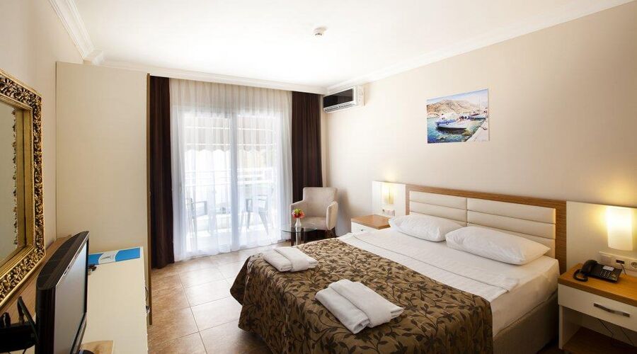 BİTEZ RİSA HOTEL