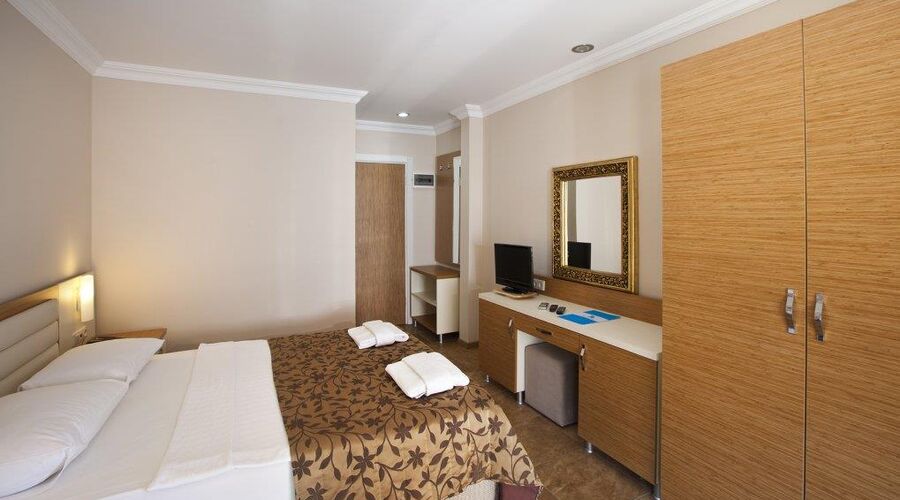 BİTEZ RİSA HOTEL