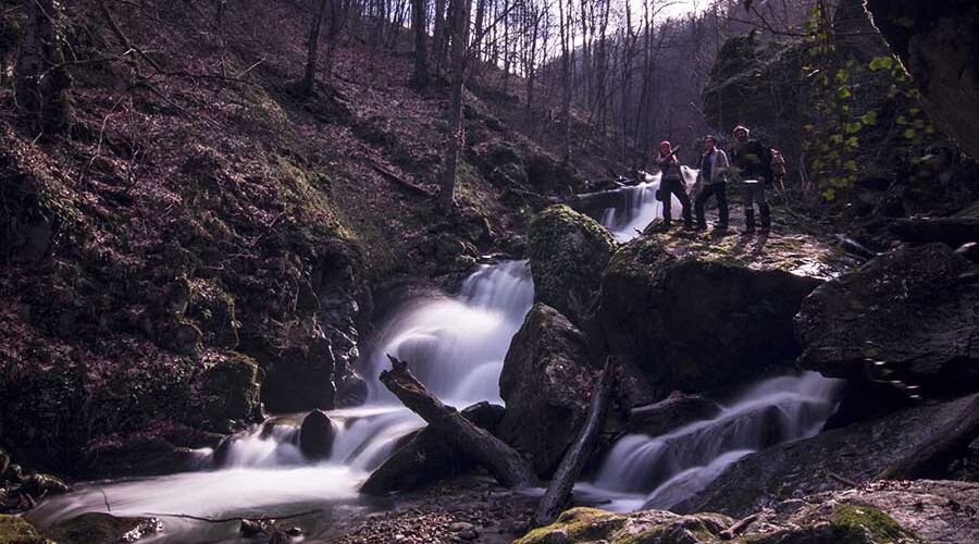 Oylat Şelalesi Ve Oylat Mağarası Doğa Yürüyüşü