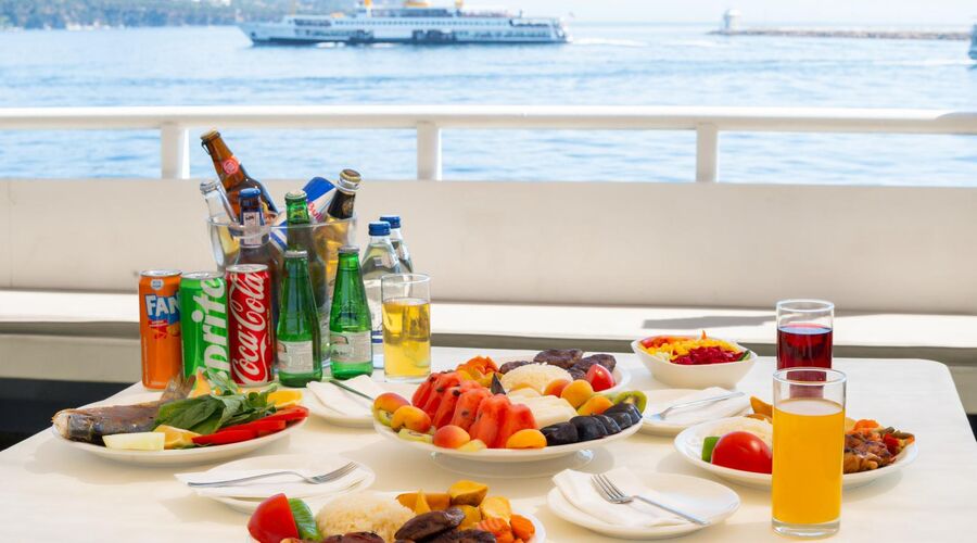 İstanbul Tekne İle Heybeliada Aqua Park Yüzme Turu