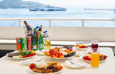 İstanbul Tekne İle Heybeliada Aqua Park Yüzme Turu