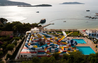 İstanbul Tekne İle Heybeliada Aqua Park Yüzme Turu