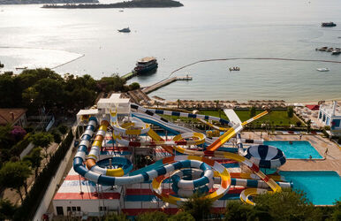 İstanbul Tekne İle Heybeliada Aqua Park Yüzme Turu