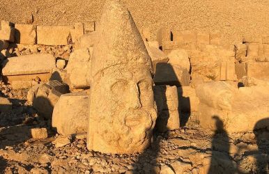 Uçaklı Butik Urfa Göbeklitepe Nemrut Diyarbakır ( 2 Gece 3 Gün )
