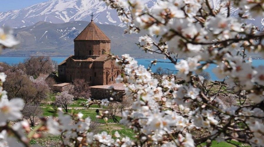 Vangölü Ekspresi ile Van Turu (Tren Gidiş, Uçak Dönüş)